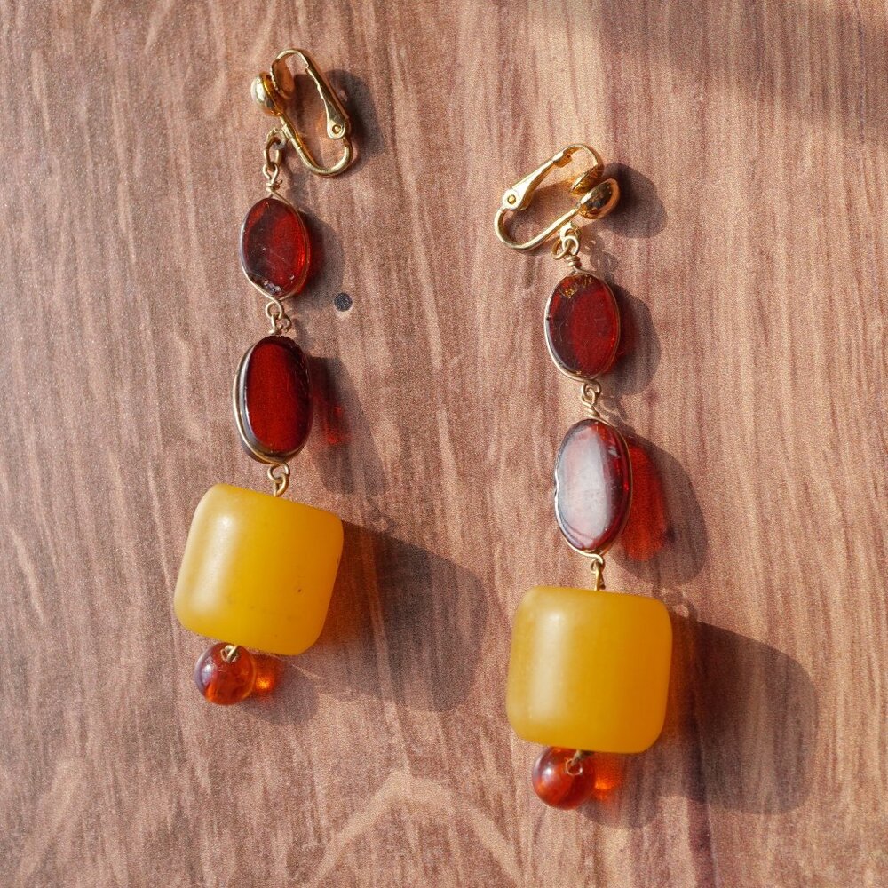 Vintage 1970s Butterscotch & Root Beer Beaded Dangle Earrings (Clip-On)